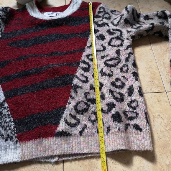 Acrylic Animal Print Patchwork Sweater! - Picture 10 of 16